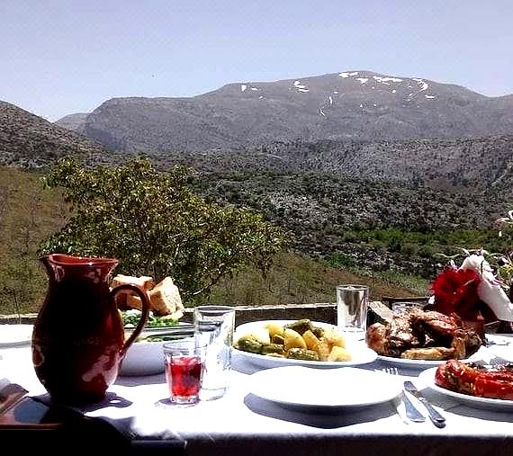 Arodamos Guesthouse Image 1